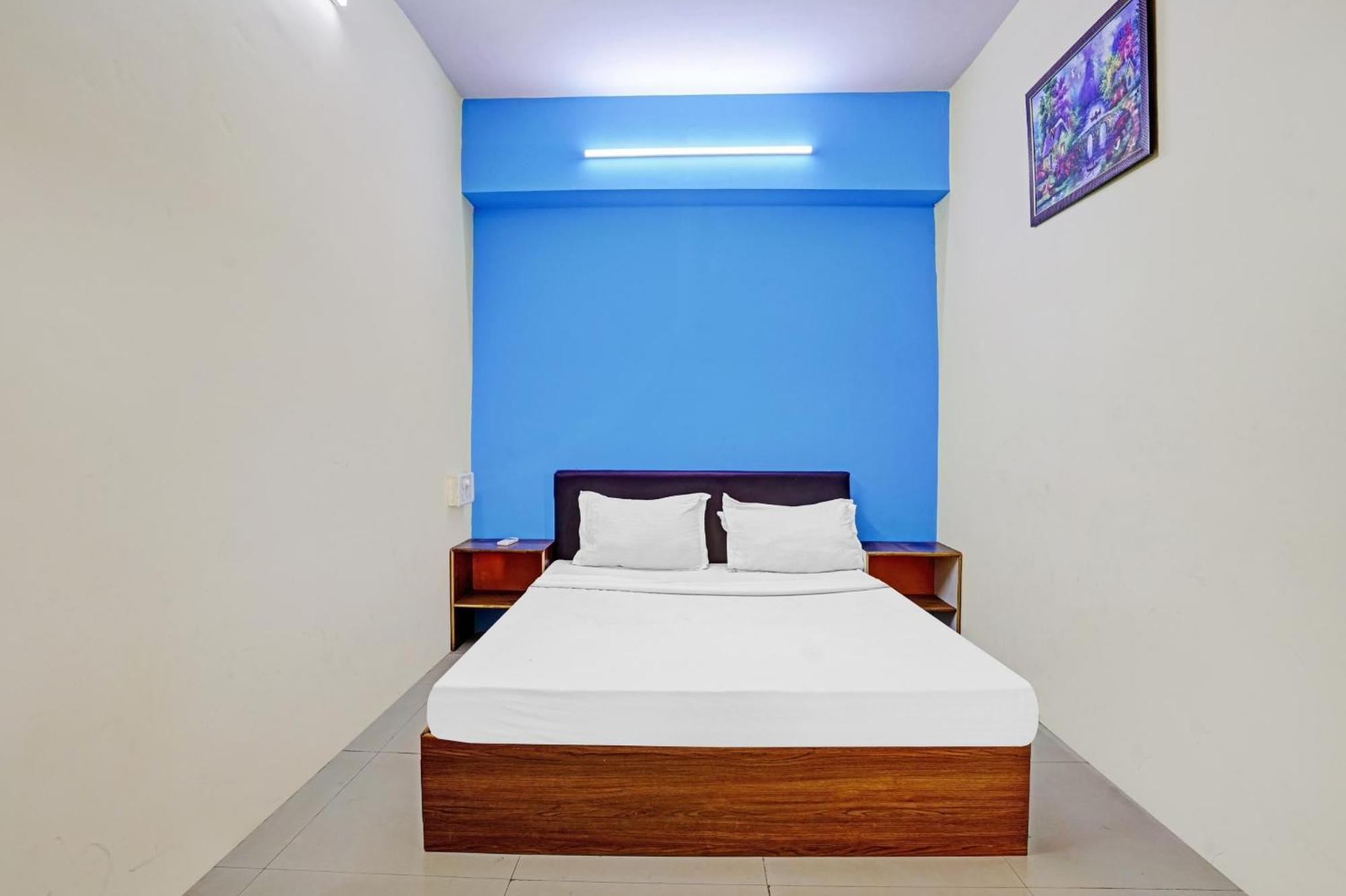 Hotel O Nova Rooms Surate Extérieur photo