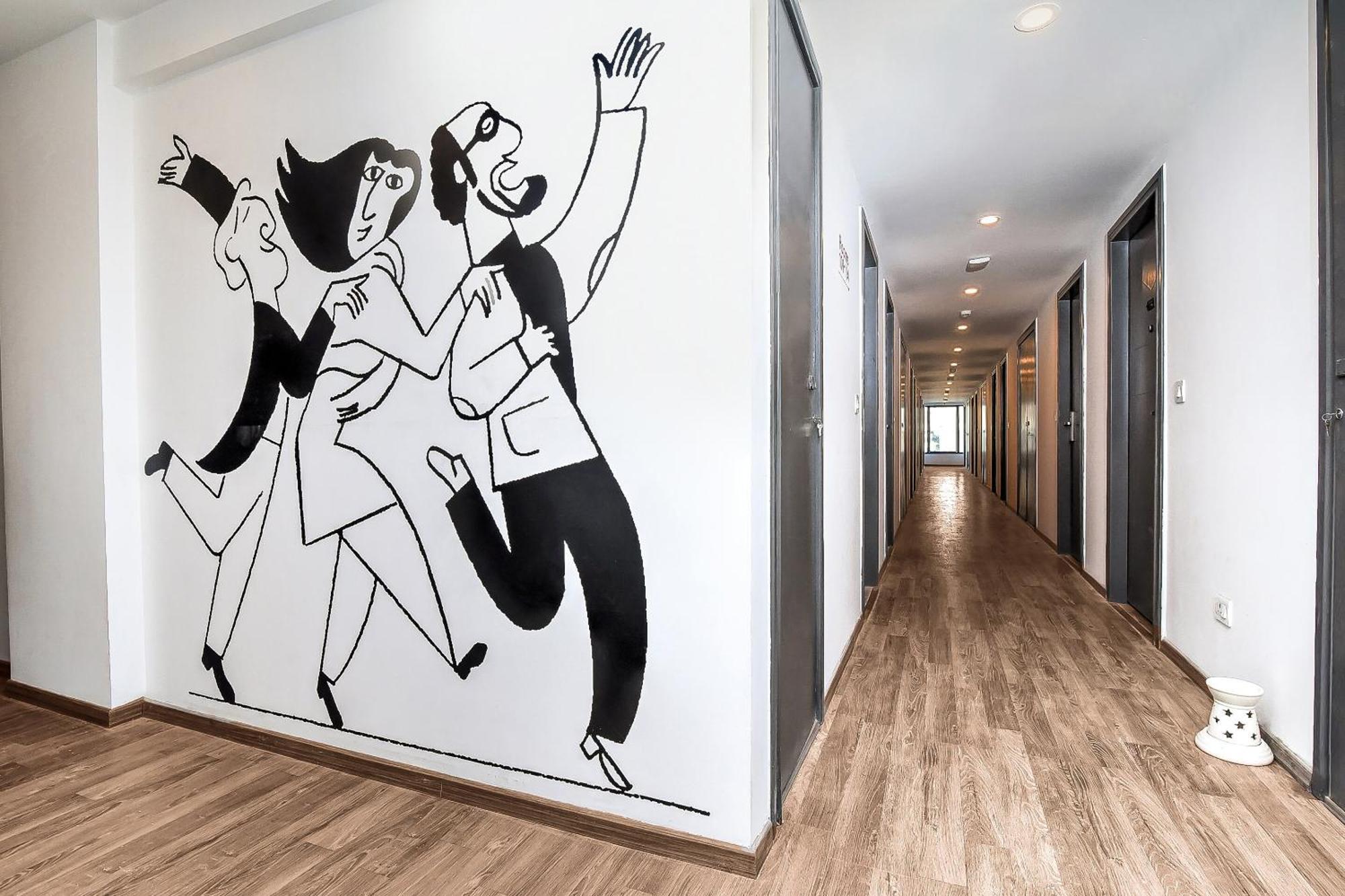 Hotel O Nova Rooms Surate Extérieur photo